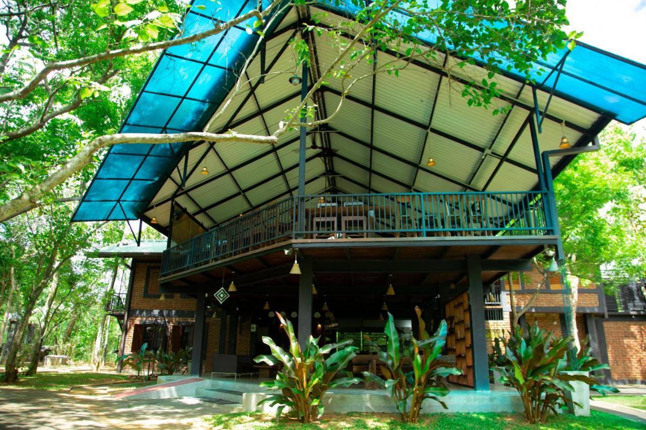 Doola River Edge Udawalawe Exterior photo